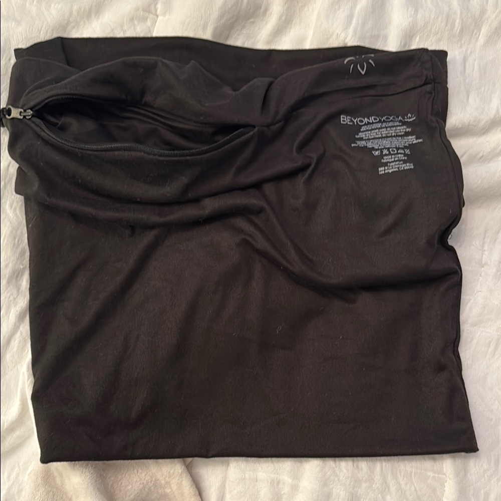 Beyond Yoga Black Scarf